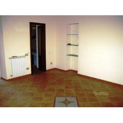 Pozzuoli:Vista Mare-4 vani+2 acc.+4 balconi