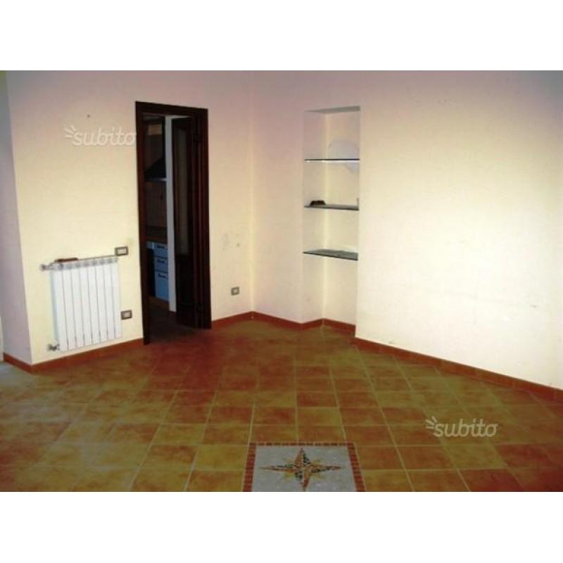 Pozzuoli:Vista Mare-4 vani+2 acc.+4 balconi