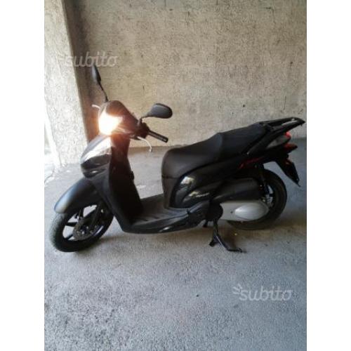 Sh 300