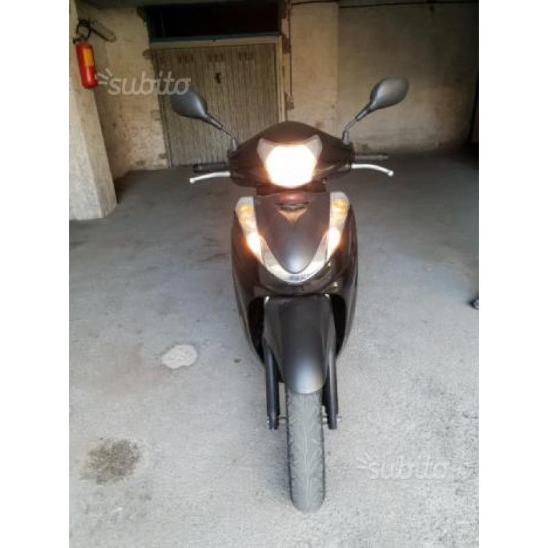 Sh 300