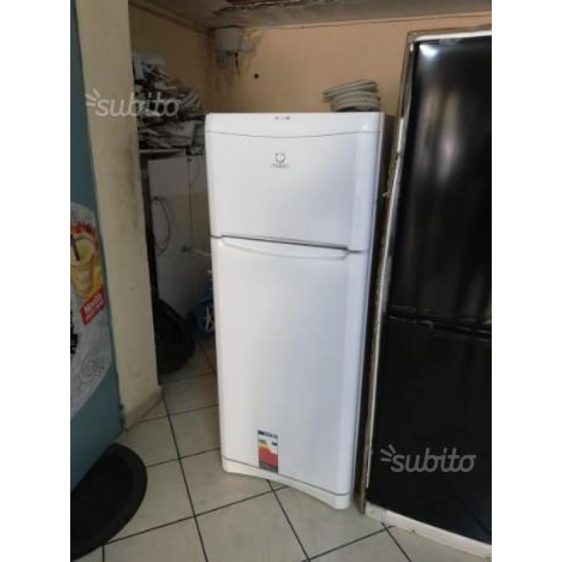 Frigorifero Indesit 1,50x60 Bianco