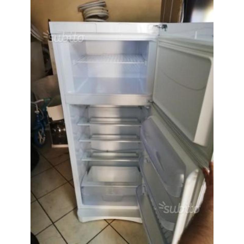 Frigorifero Indesit 1,50x60 Bianco