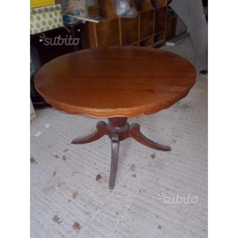 Tavolo in legno