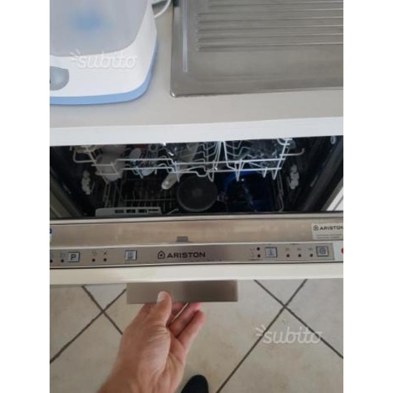 Cucina scavolini + tavolo allungabile miniform