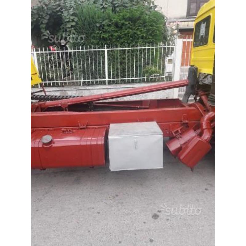 Carroattrezzi Iveco