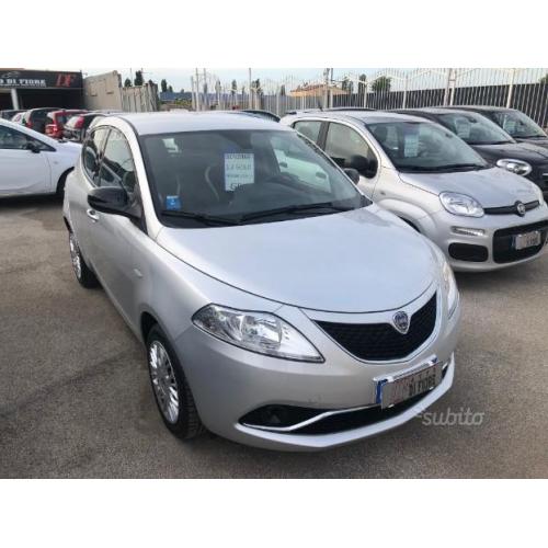 LANCIA Ypsilon 1.2 BENZINA GOLD 2016
