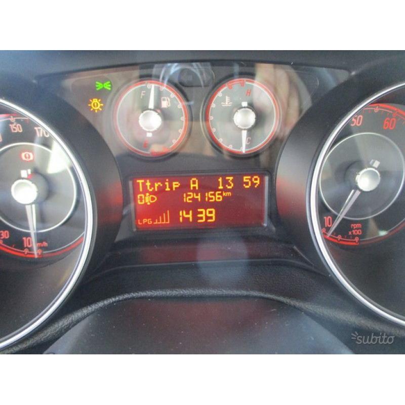 FIAT Grande Punto 1.4 EasyPower Lounge 77cv E...