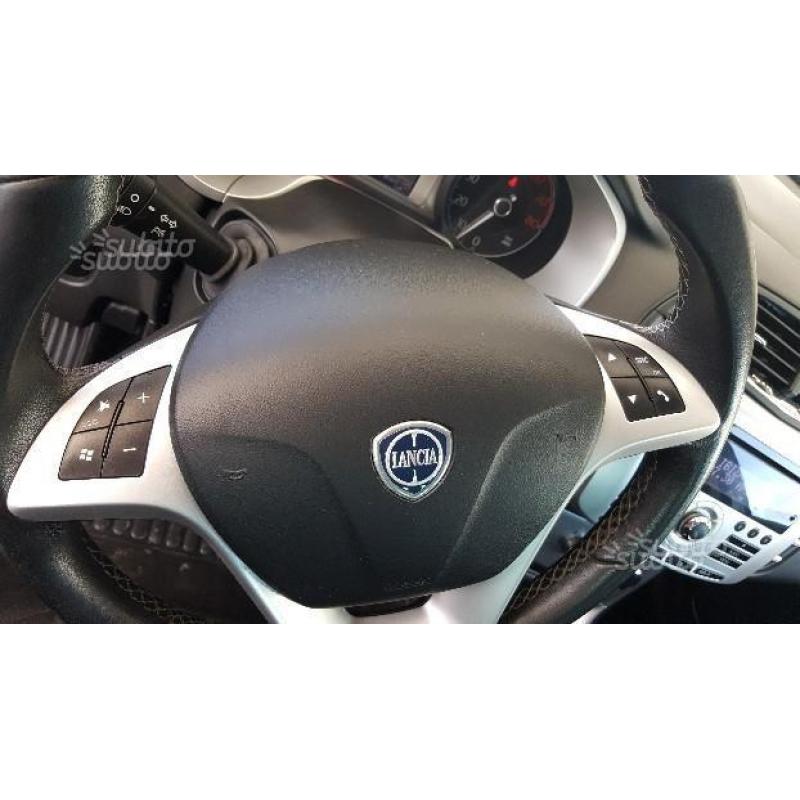 LANCIA Delta bi-fuel gpl casa madre ecochic