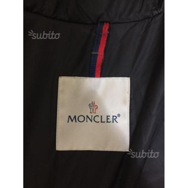 Piumino Moncler da donna