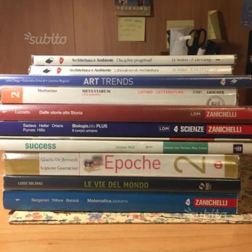 Libri scolastici liceo scientifico e artistico