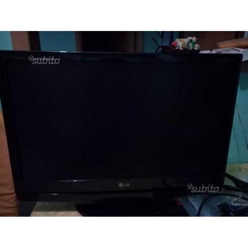 LG Flatron M2794DP-PZ 32"