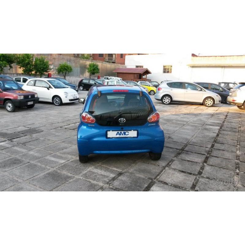 TOYOTA Aygo 1.0 12V VVT-i 5 porte Sol