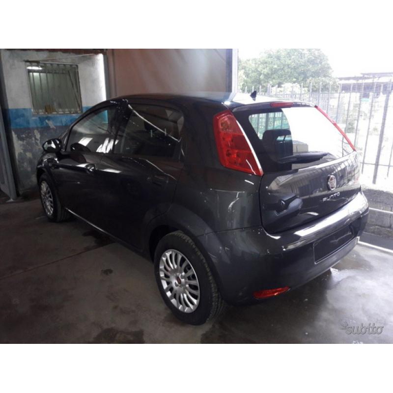 FIAT Punto LOUNGE + NAVI 1.2 GPL - 69CV